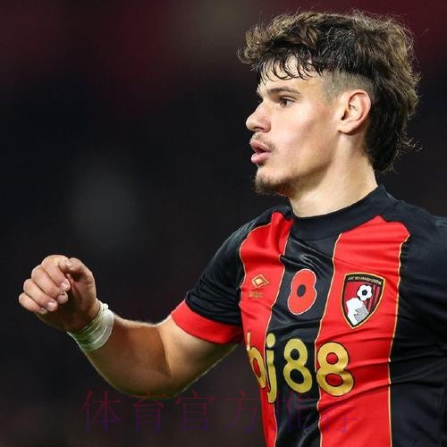 马卡：皇马25-26赛季预计收入13亿欧 将创新纪录